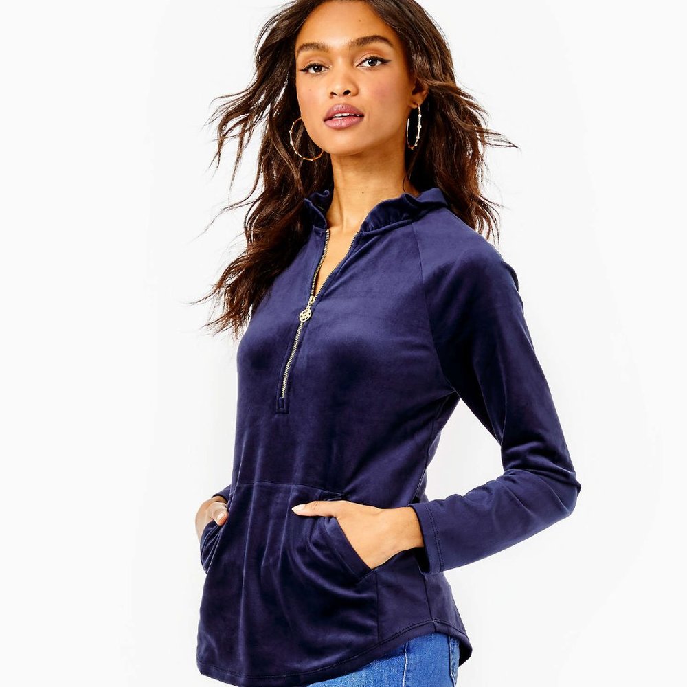 NWT  Lilly Pulitzer True Navy Skipper ruffled Popover.  M